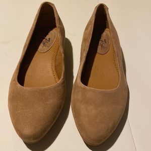 Vintage 7 Eight Low Wedge Suede - Size 6.5 NWOT